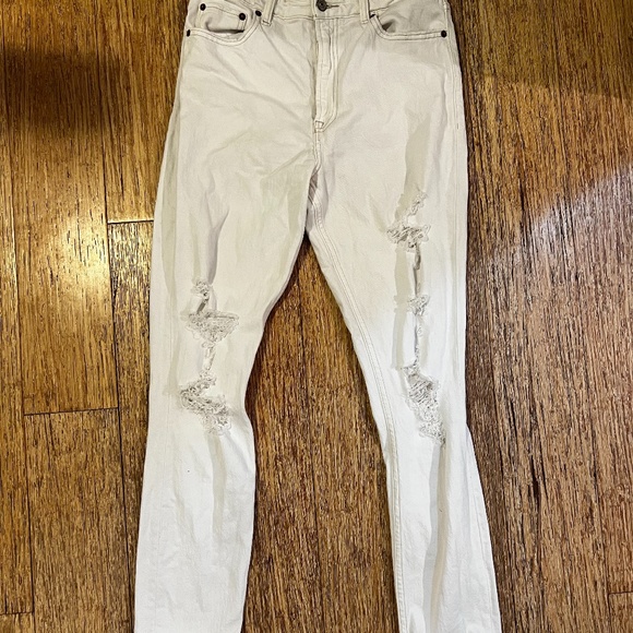 Abercrombie & Fitch White Ripped Skinny Jeans - Picture 1 of 3